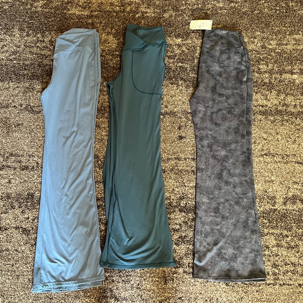 New halara bootcut leggings/ yoga pants  tags on!